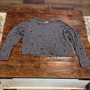 Thread & Supply Gray Star-Print Cropped shirt
